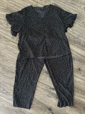 SHEIN Black and White Polka Dot Short-Sleeve Pajama Set